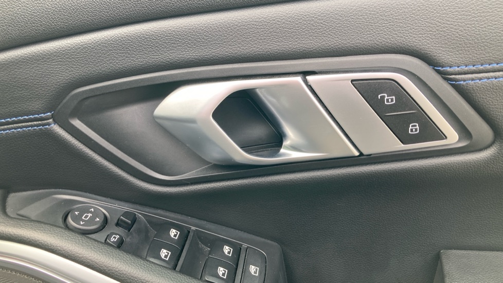 BMW 3 Series 320i M Sport 4dr Step Auto Petrol Saloon - Image 27