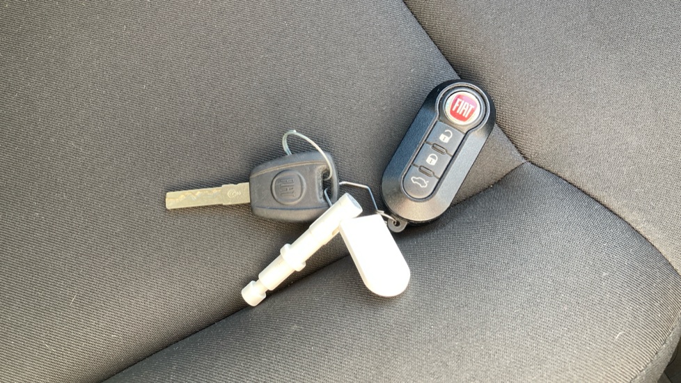 Fiat 500 1.0 Mild Hybrid 2dr Petrol Convertible - Image 20