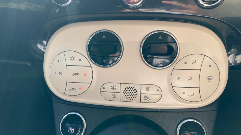 Fiat 500 1.0 Mild Hybrid 2dr Petrol Convertible - Image 25