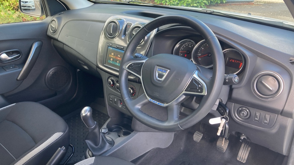 Dacia Sandero Stepway 0.9 TCe Comfort 5dr Petrol Hatchback - Image 11