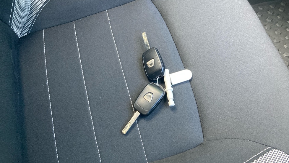 Dacia Sandero Stepway 0.9 TCe Comfort 5dr Petrol Hatchback - Image 20