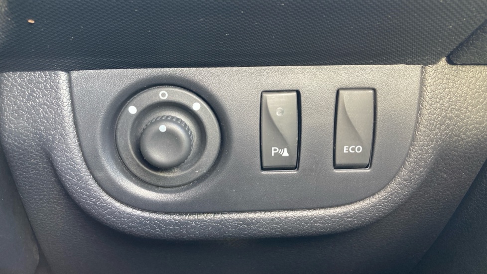 Dacia Sandero Stepway 0.9 TCe Comfort 5dr Petrol Hatchback - Image 21