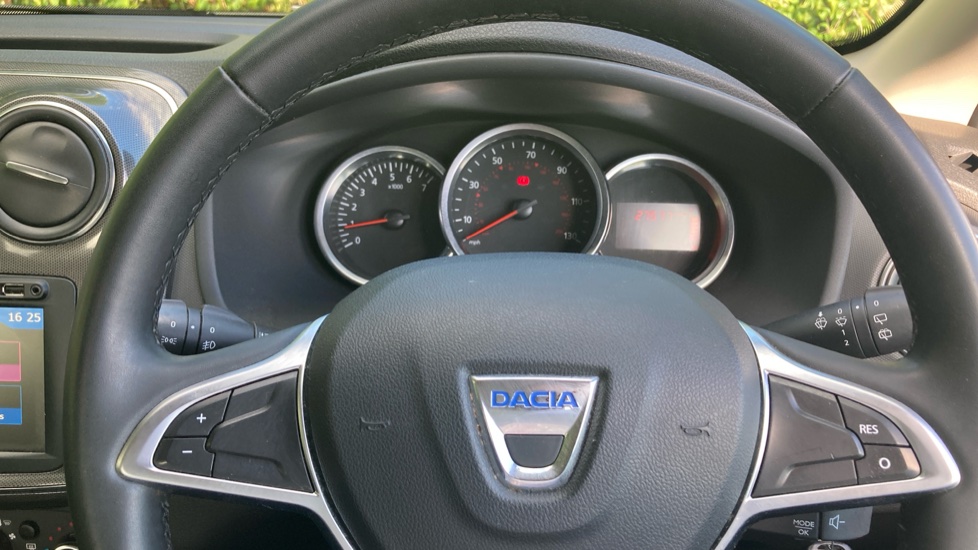 Dacia Sandero Stepway 0.9 TCe Comfort 5dr Petrol Hatchback - Image 22