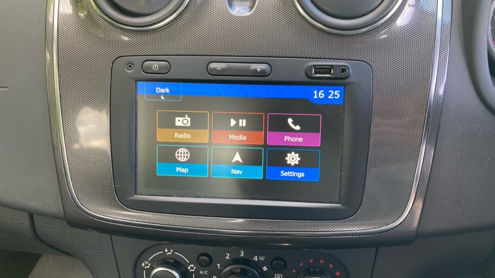 Dacia Sandero Stepway 0.9 TCe Comfort 5dr Petrol Hatchback - Image 24