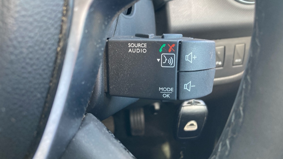 Dacia Sandero Stepway 0.9 TCe Comfort 5dr Petrol Hatchback - Image 32