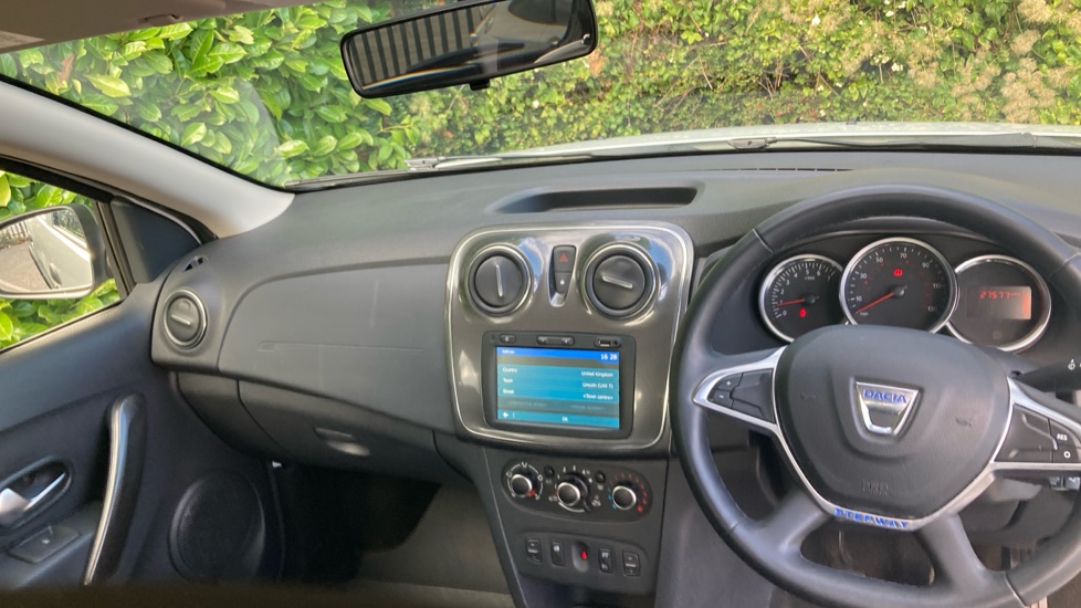 Dacia Sandero Stepway 0.9 TCe Comfort 5dr Petrol Hatchback - Image 41
