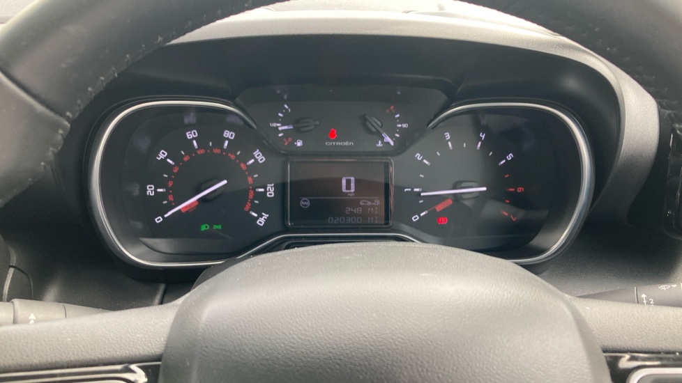Citroen C3 Aircross 1.5 BlueHDi Shine 5dr Diesel Hatchback - Image 18