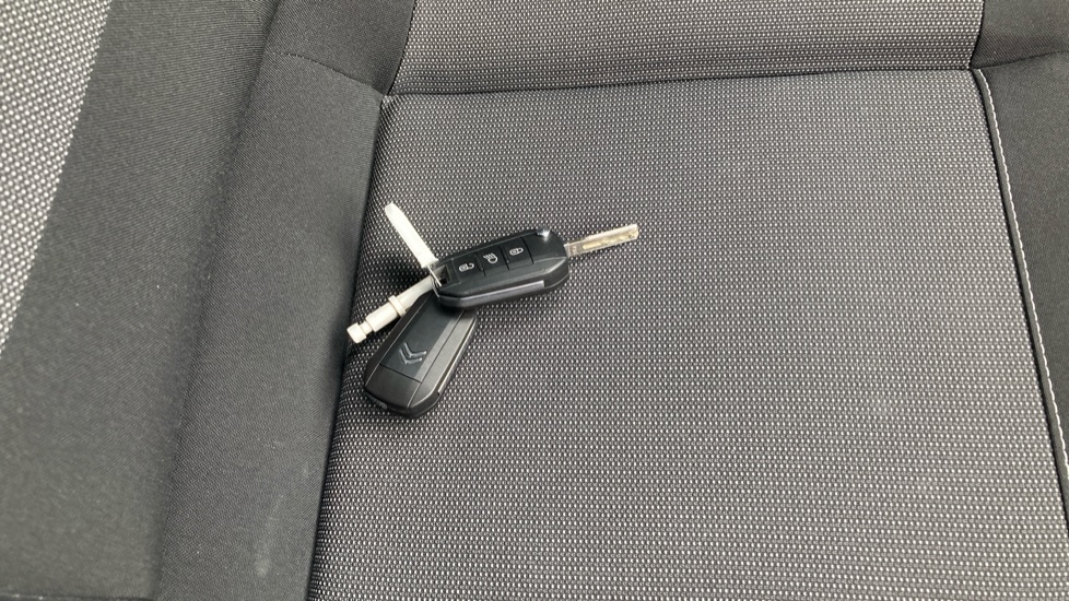 Citroen C3 Aircross 1.5 BlueHDi Shine 5dr Diesel Hatchback - Image 20