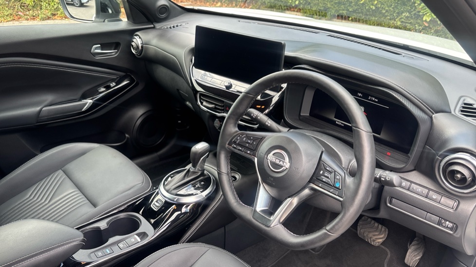 Nissan Juke 1.6 Hybrid Tekna 5dr Auto Hybrid Hatchback - Image 11