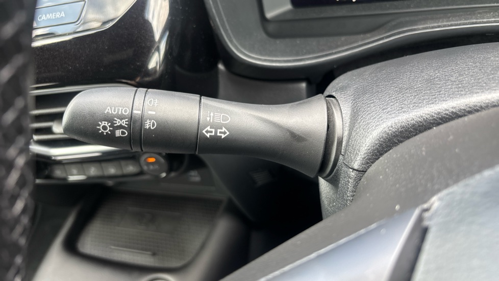 Nissan Juke 1.6 Hybrid Tekna 5dr Auto Hybrid Hatchback - Image 26
