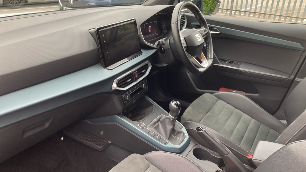 SEAT Arona 1.0 TSI 115 XPERIENCE Lux 5dr Petrol Hatchback - Image 9