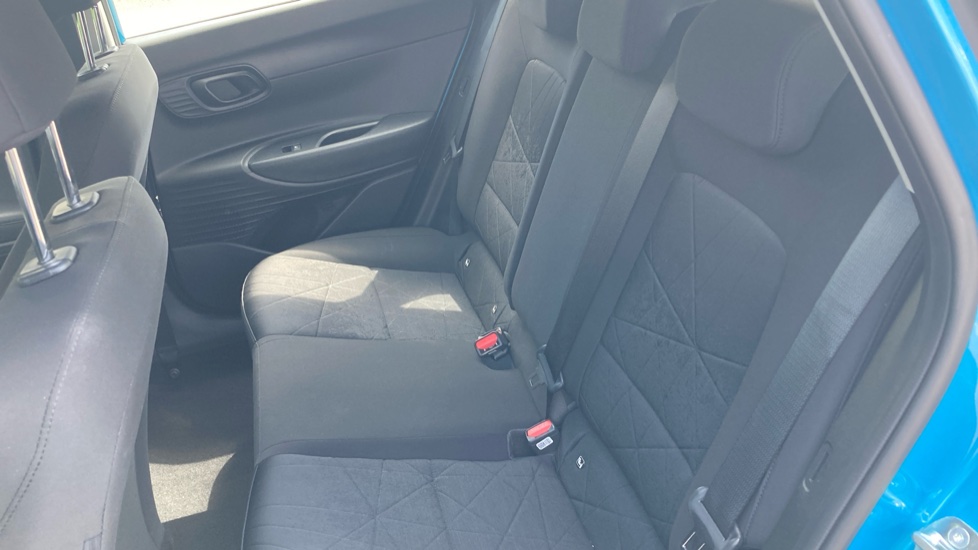 Hyundai BAYON 1.0 TGDi 48V MHEV SE Connect 5dr DCT Petrol Hatchback - Image 16