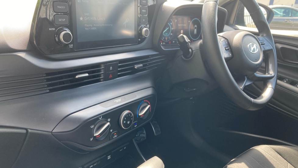 Hyundai BAYON 1.0 TGDi 48V MHEV SE Connect 5dr DCT Petrol Hatchback - Image 37