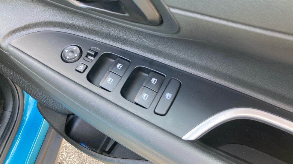 Hyundai BAYON 1.0 TGDi 48V MHEV SE Connect 5dr DCT Petrol Hatchback - Image 40