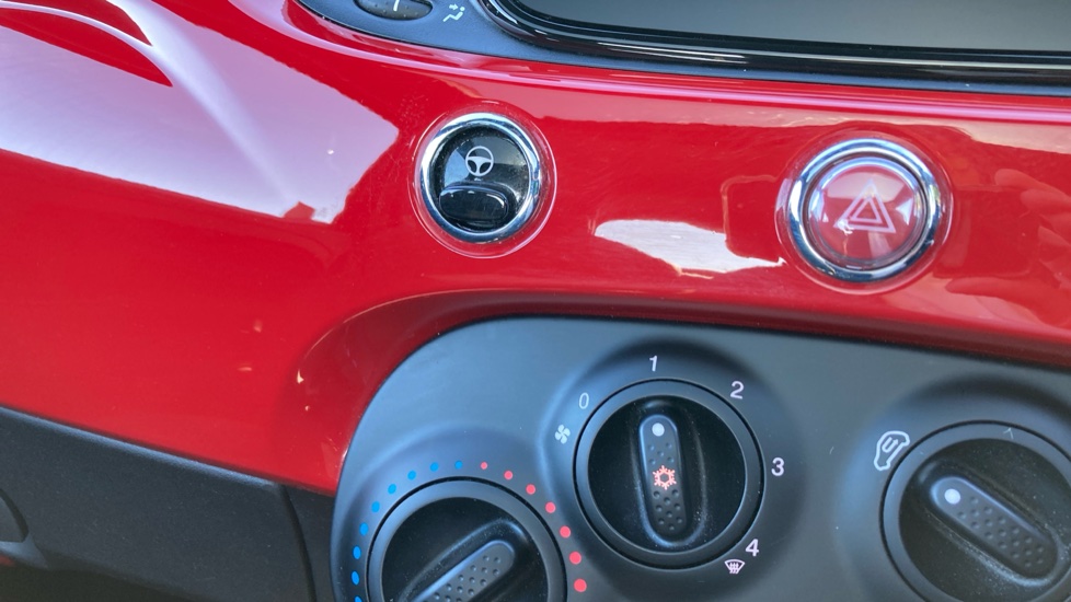 Fiat 500 1.0 Mild Hybrid 3dr Petrol Hatchback - Image 27