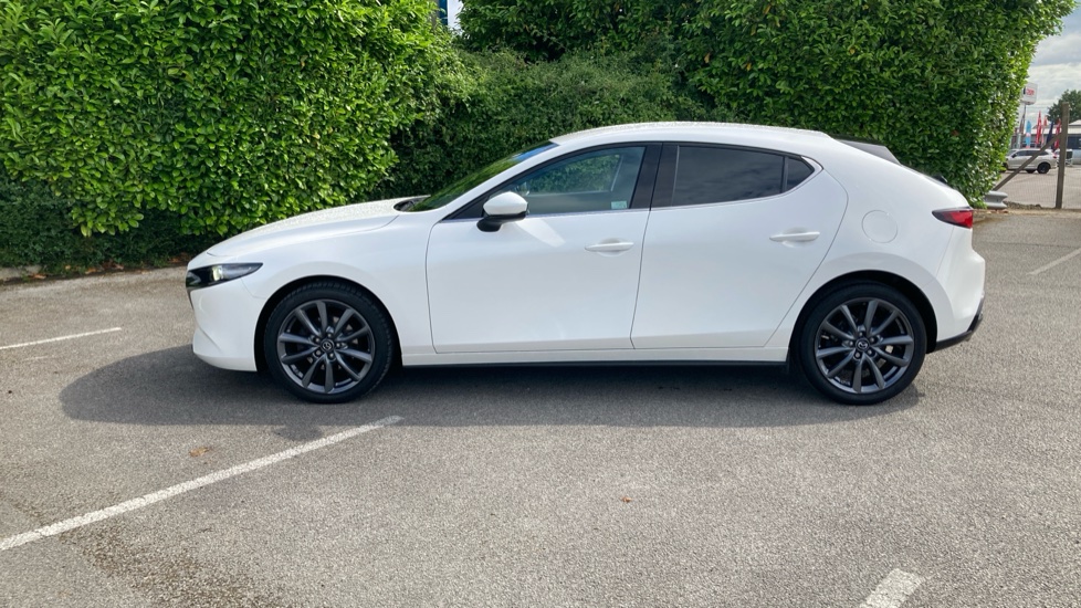 Mazda 3 2.0 e-Skyactiv G MHEV Sport Lux 5dr Petrol Hatchback - Image 43