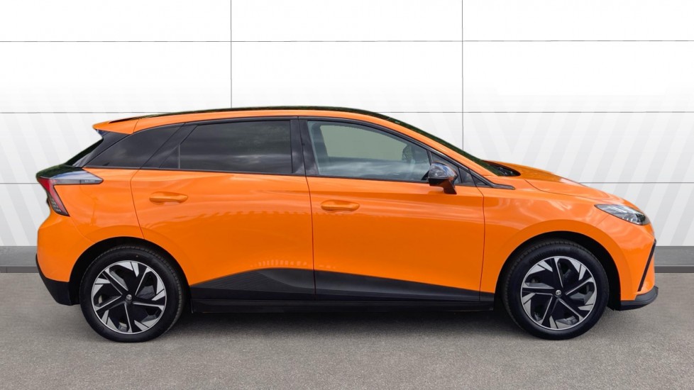 MG MG4 150kW Trophy EV Long Range 64kWh 5dr Auto Electric Hatchback - Image 5