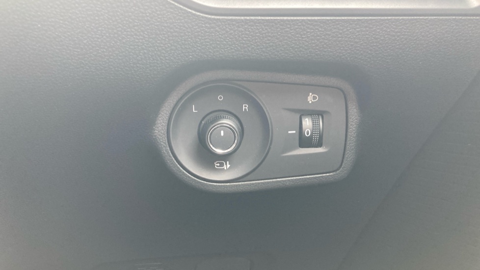 MG MG4 150kW Trophy EV Long Range 64kWh 5dr Auto Electric Hatchback - Image 21