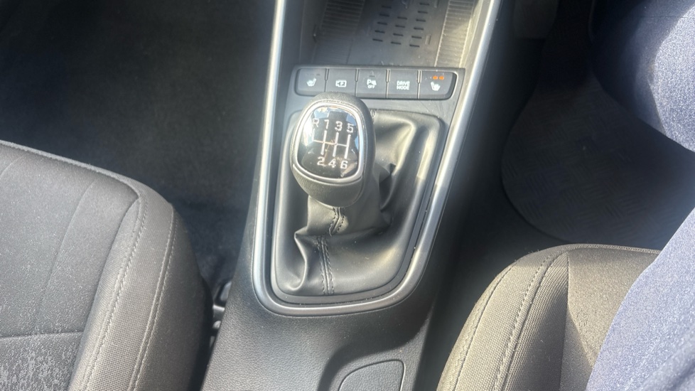 Hyundai BAYON 1.0 TGDi 48V MHEV Premium 5dr Petrol Hatchback - Image 33