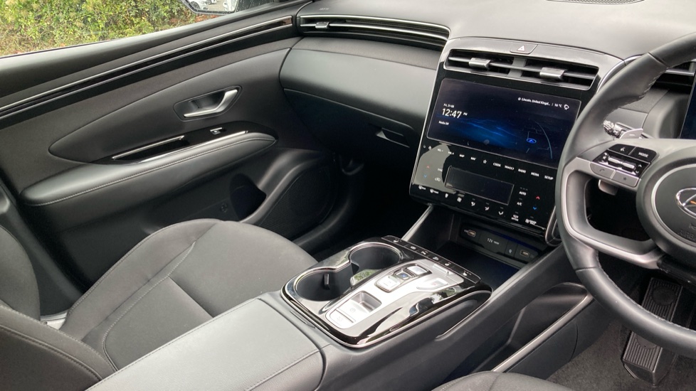 Hyundai TUCSON 1.6 TGDi Hybrid 230 Premium 5dr 2WD Auto Hybrid Estate - Image 14