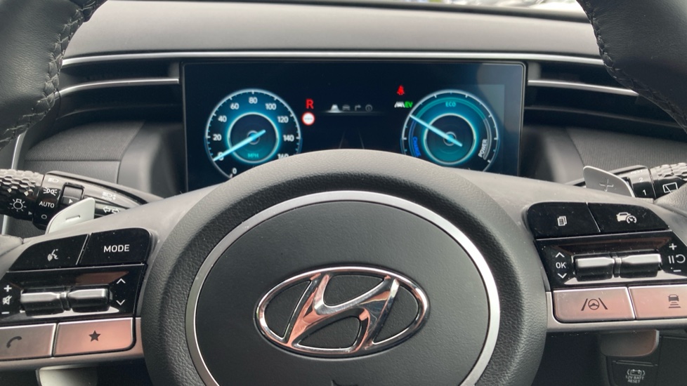Hyundai TUCSON 1.6 TGDi Hybrid 230 Premium 5dr 2WD Auto Hybrid Estate - Image 18