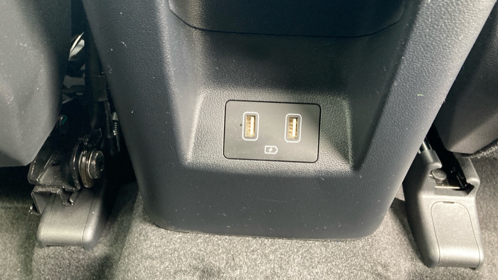 Hyundai TUCSON 1.6 TGDi Hybrid 230 Premium 5dr 2WD Auto Hybrid Estate - Image 45
