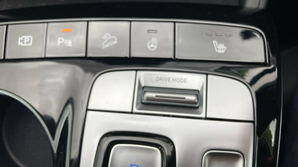 Hyundai TUCSON 1.6 TGDi Hybrid 230 Premium 5dr 2WD Auto Hybrid Estate - Image 50