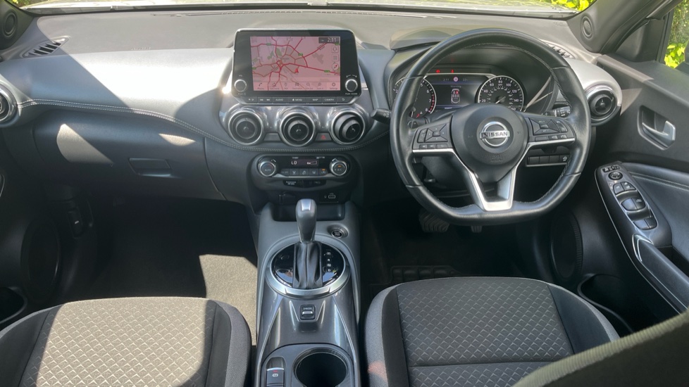 Nissan Juke 1.0 DiG-T 114 N-Connecta 5dr DCT Petrol Hatchback - Image 10