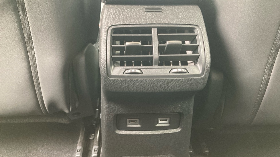 Citroen C4 1.2 PureTech [130] Shine Plus 5dr Auto Petrol Hatchback - Image 43