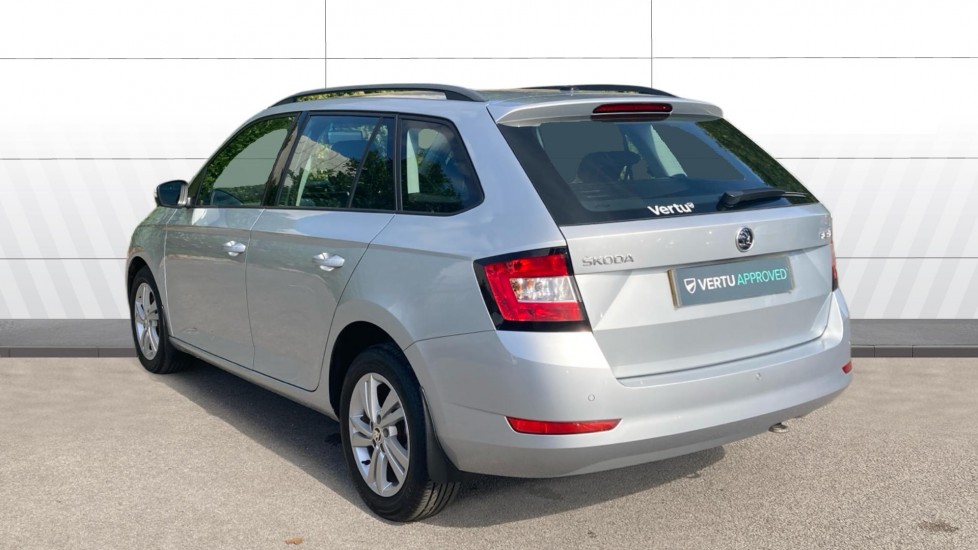 Skoda Fabia 1.0 TSI 110 SE 5dr DSG Petrol Estate - Image 2