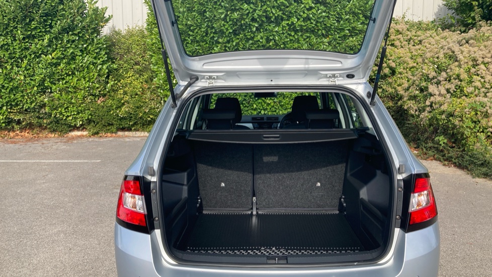 Skoda Fabia 1.0 TSI 110 SE 5dr DSG Petrol Estate - Image 4