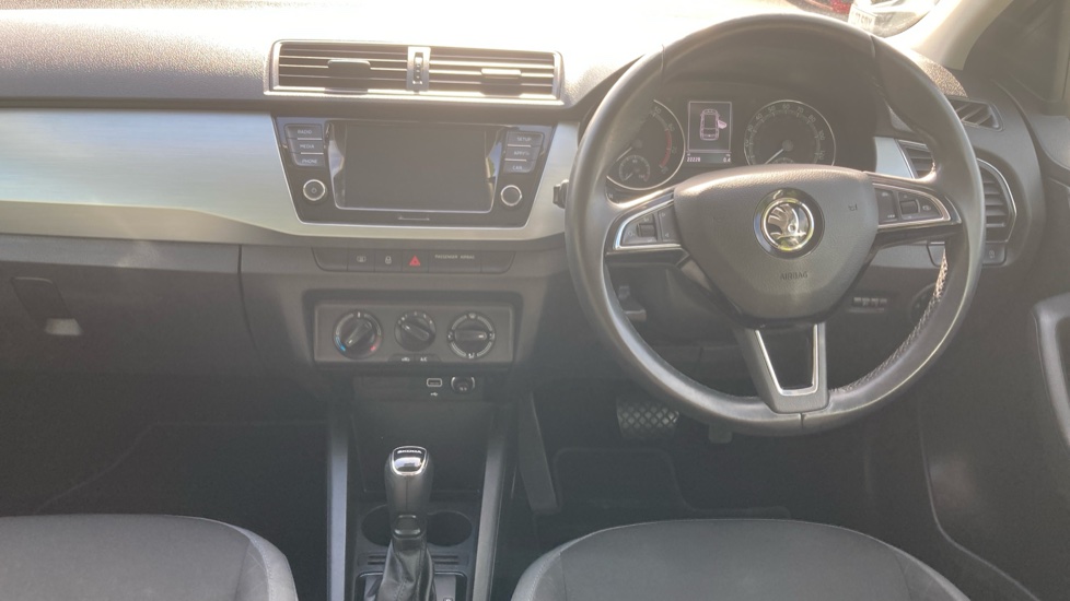 Skoda Fabia 1.0 TSI 110 SE 5dr DSG Petrol Estate - Image 10