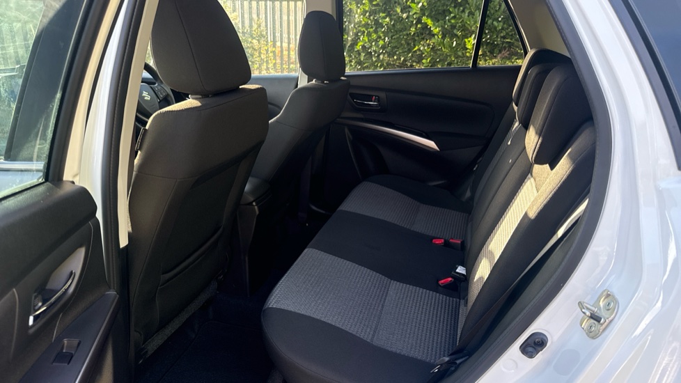 Suzuki S-Cross 1.4 Boosterjet 48V Hybrid Motion 5dr Petrol Hatchback - Image 16