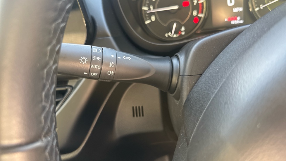 Suzuki S-Cross 1.4 Boosterjet 48V Hybrid Motion 5dr Petrol Hatchback - Image 27
