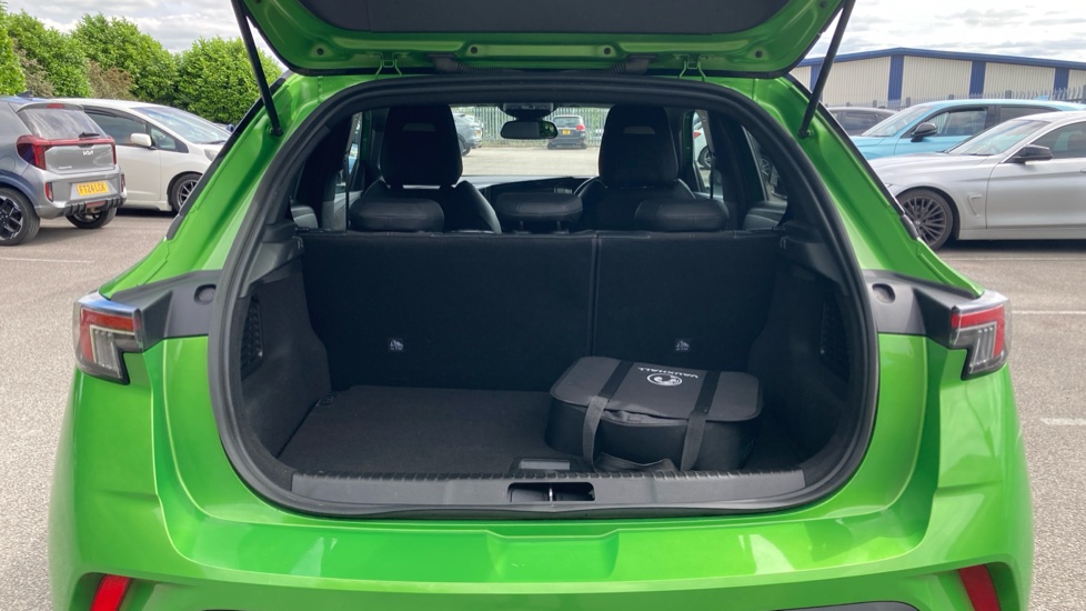 Vauxhall Mokka 100kW Ultimate 50kWh 5dr Auto Electric Hatchback - Image 4