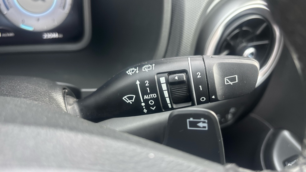 Hyundai KONA 100kW Premium 39kWh 5dr Auto Electric Hatchback - Image 25