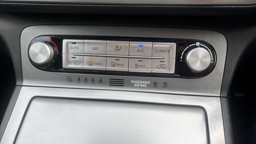 Hyundai KONA 100kW Premium 39kWh 5dr Auto Electric Hatchback - Image 27