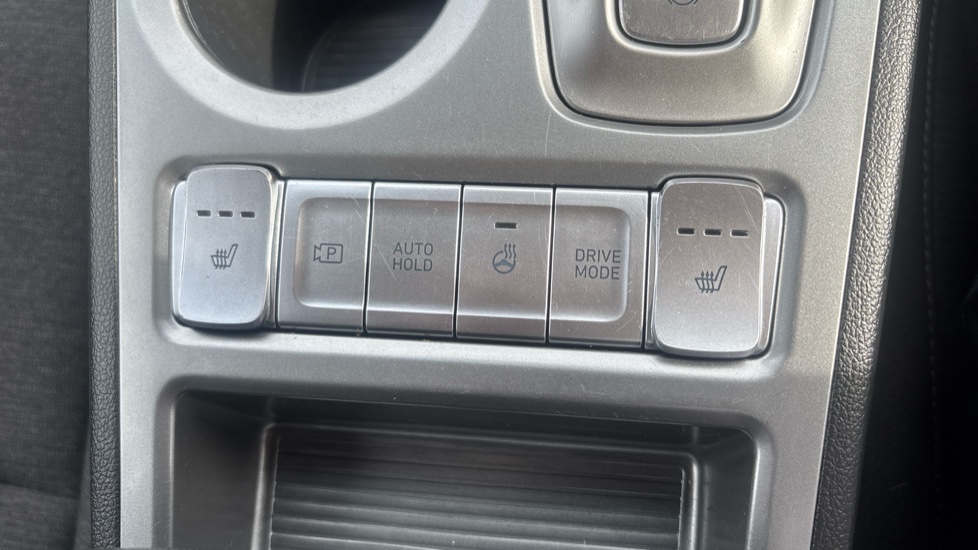 Hyundai KONA 100kW Premium 39kWh 5dr Auto Electric Hatchback - Image 29