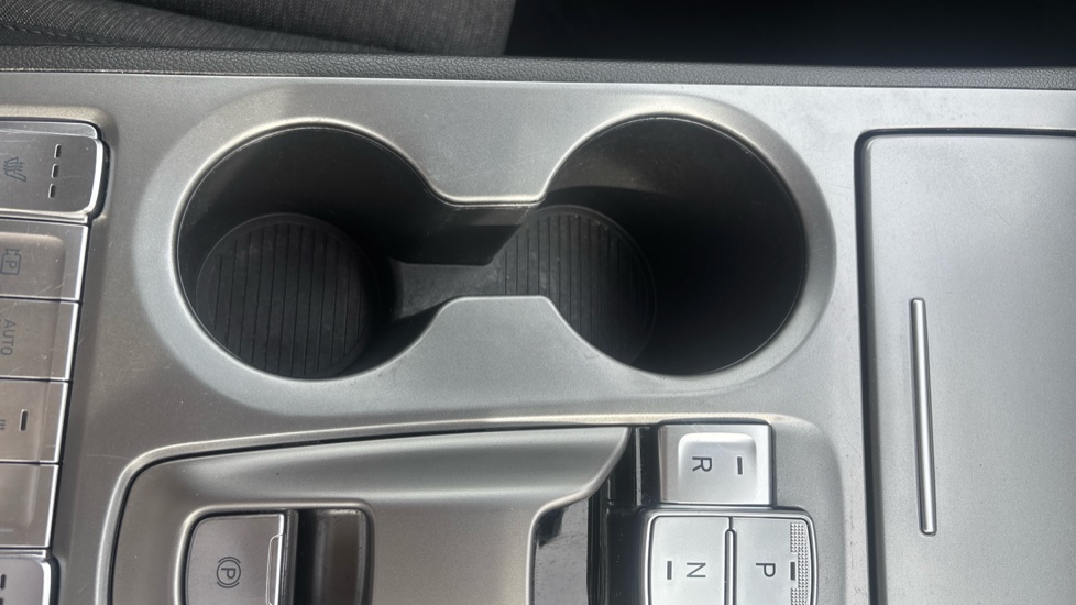 Hyundai KONA 100kW Premium 39kWh 5dr Auto Electric Hatchback - Image 30