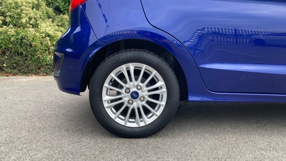 Ford KA+ 1.2 85 Zetec 5dr Petrol Hatchback - Image 7