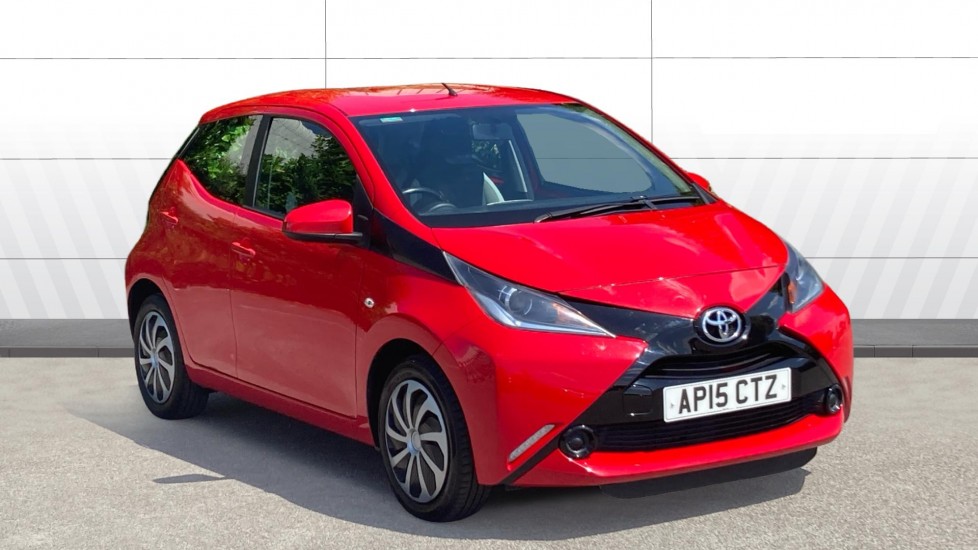 Toyota Aygo 1.0 VVT-i X-Play 5dr Petrol Hatchback - Image 1