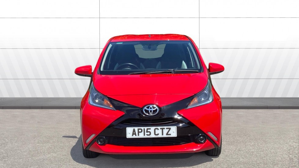 Toyota Aygo 1.0 VVT-i X-Play 5dr Petrol Hatchback - Image 3