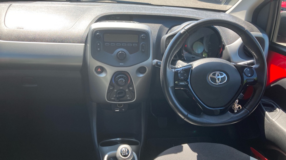 Toyota Aygo 1.0 VVT-i X-Play 5dr Petrol Hatchback - Image 10