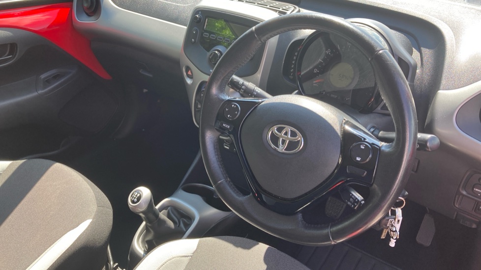 Toyota Aygo 1.0 VVT-i X-Play 5dr Petrol Hatchback - Image 11