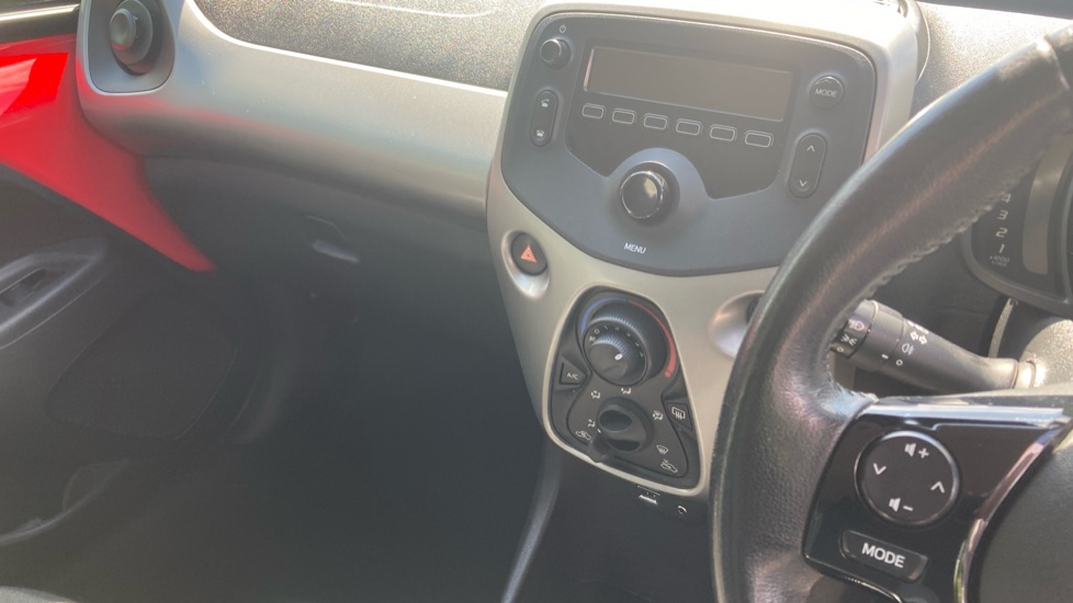 Toyota Aygo 1.0 VVT-i X-Play 5dr Petrol Hatchback - Image 14