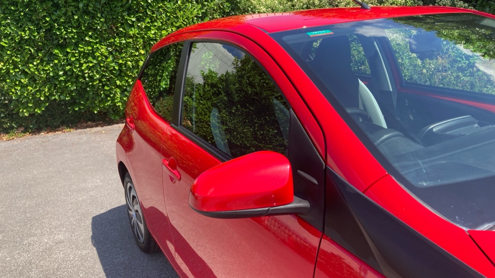 Toyota Aygo 1.0 VVT-i X-Play 5dr Petrol Hatchback - Image 23