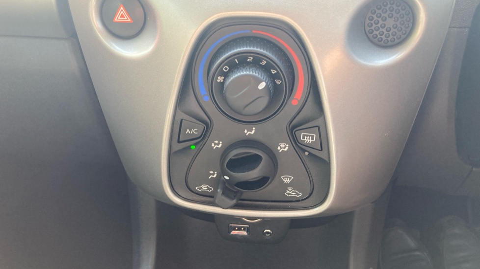 Toyota Aygo 1.0 VVT-i X-Play 5dr Petrol Hatchback - Image 30