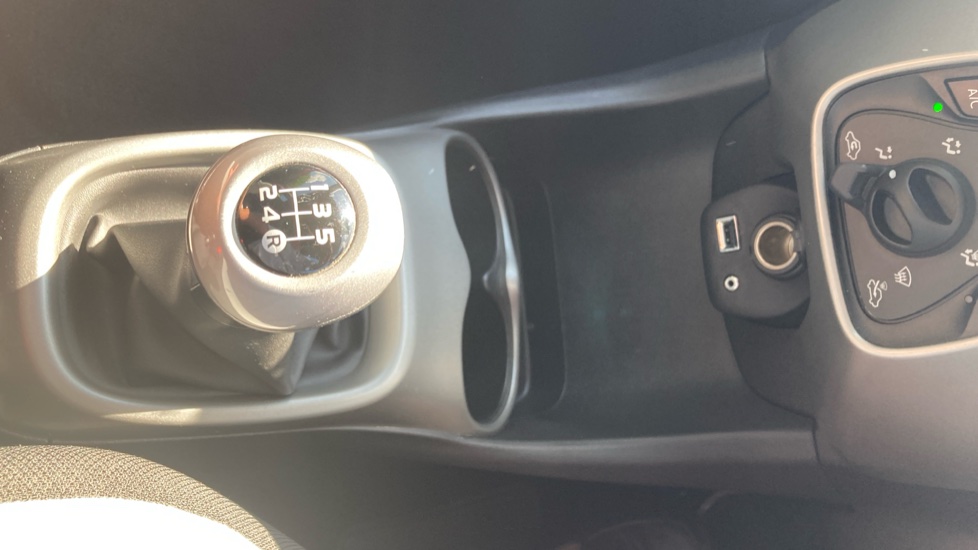 Toyota Aygo 1.0 VVT-i X-Play 5dr Petrol Hatchback - Image 32