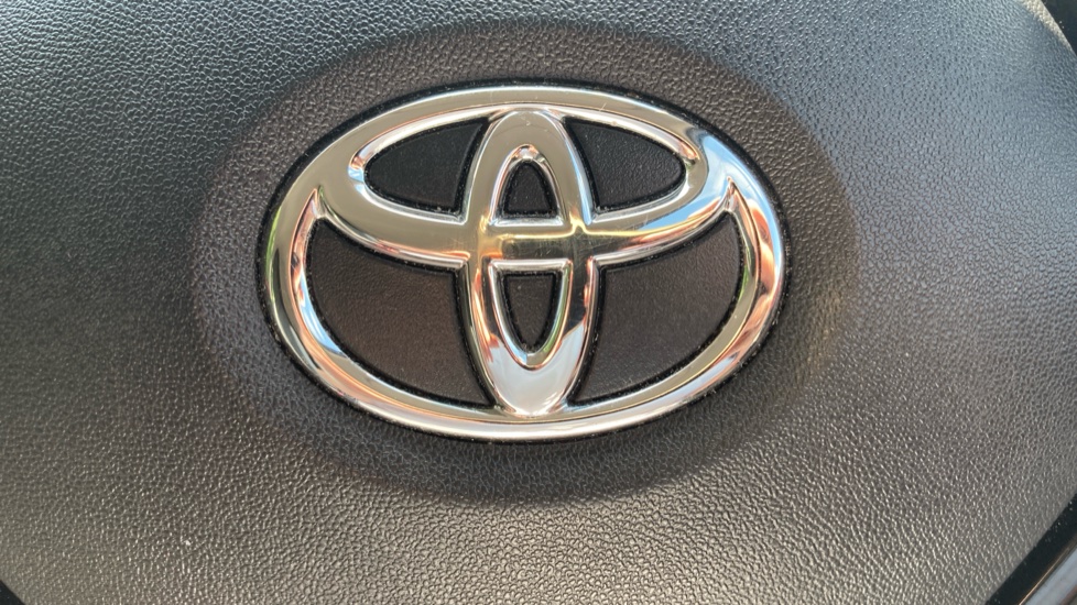 Toyota Aygo 1.0 VVT-i X-Play 5dr Petrol Hatchback - Image 35