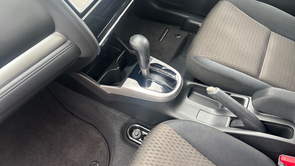 Honda Jazz 1.3 i-VTEC EX Navi 5dr CVT Petrol Hatchback - Image 13